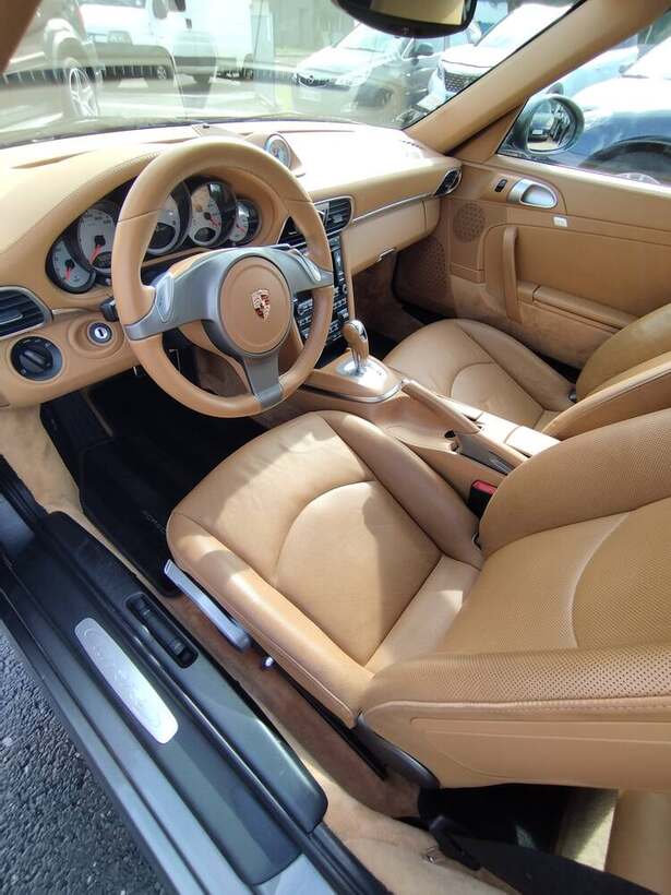 Intérieur Porsche beige nettoyé